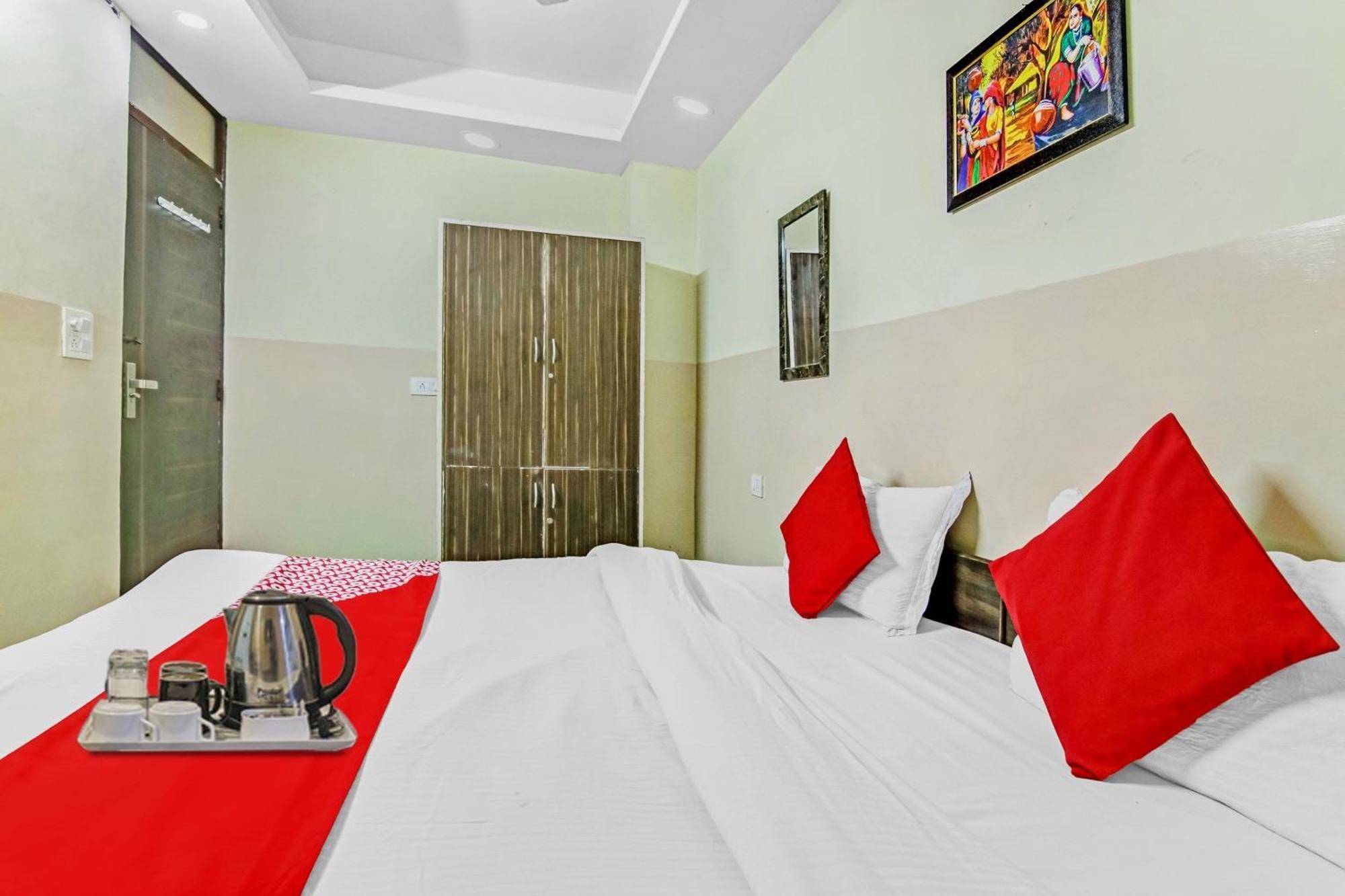 Super Hotel O Royal Green New Delhi Eksteriør billede